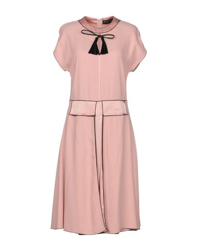 Платье до колена