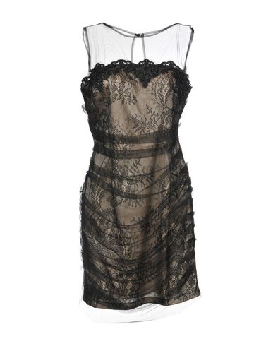 Короткое платье FOREVER UNIQUE