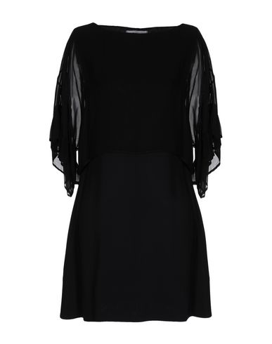 Короткое платье