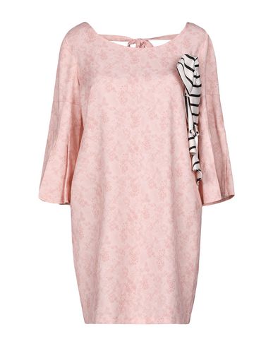 Короткое платье