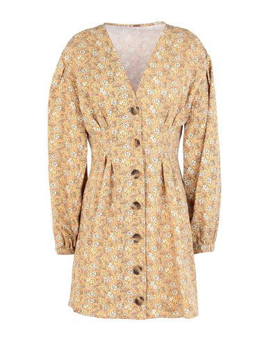 Короткое платье