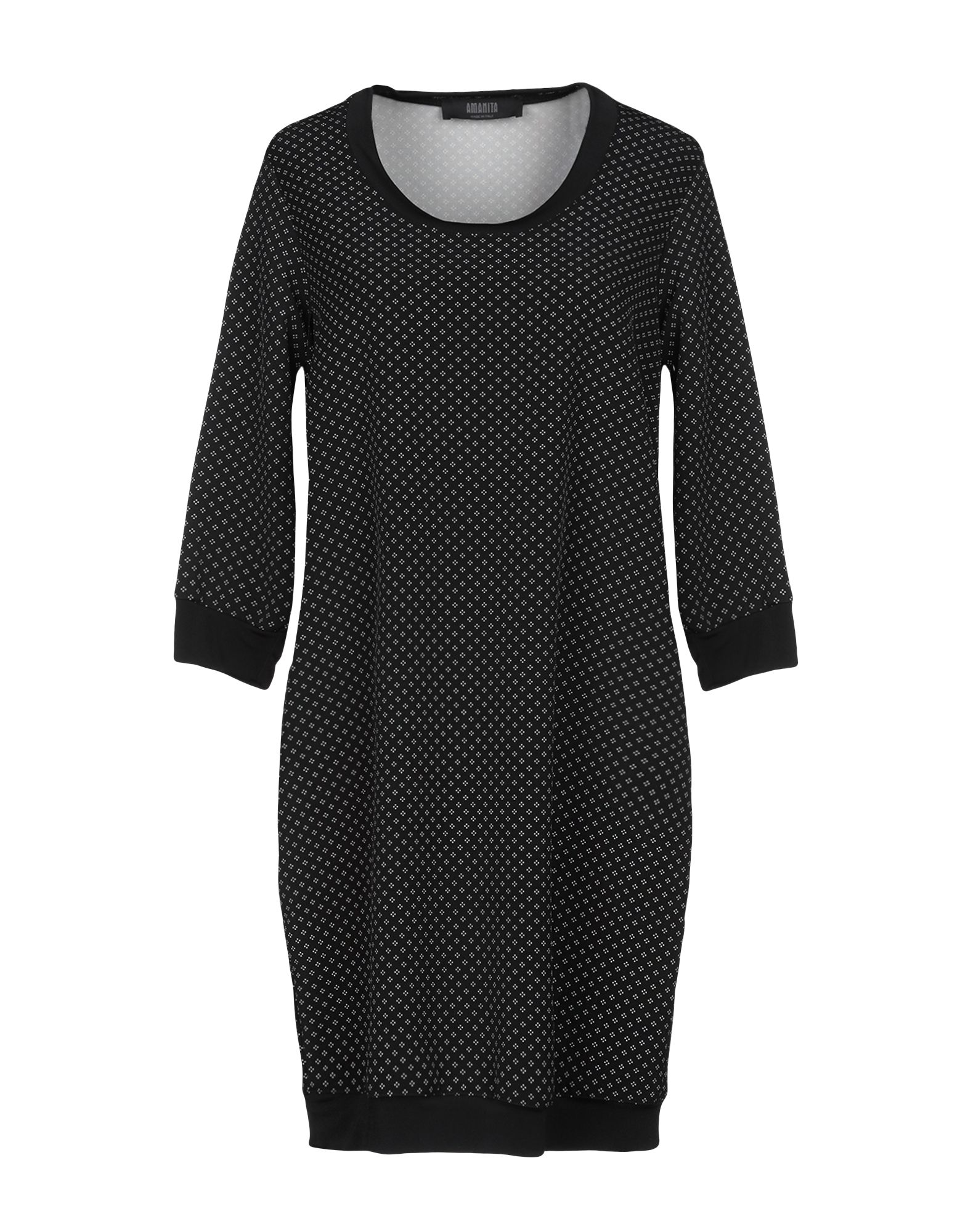 Короткое платье  - Черный цвет