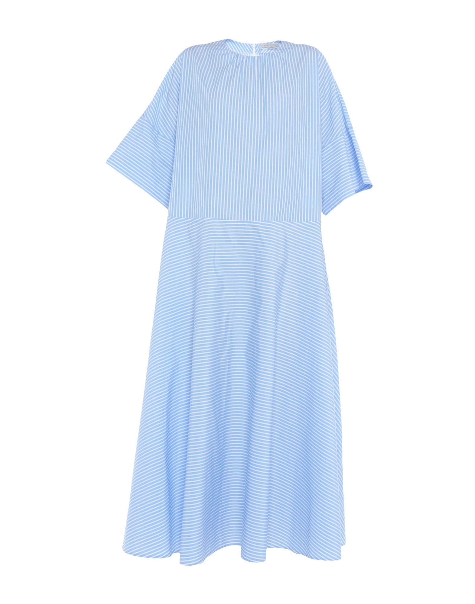 Длинное платье  - Голубой цвет