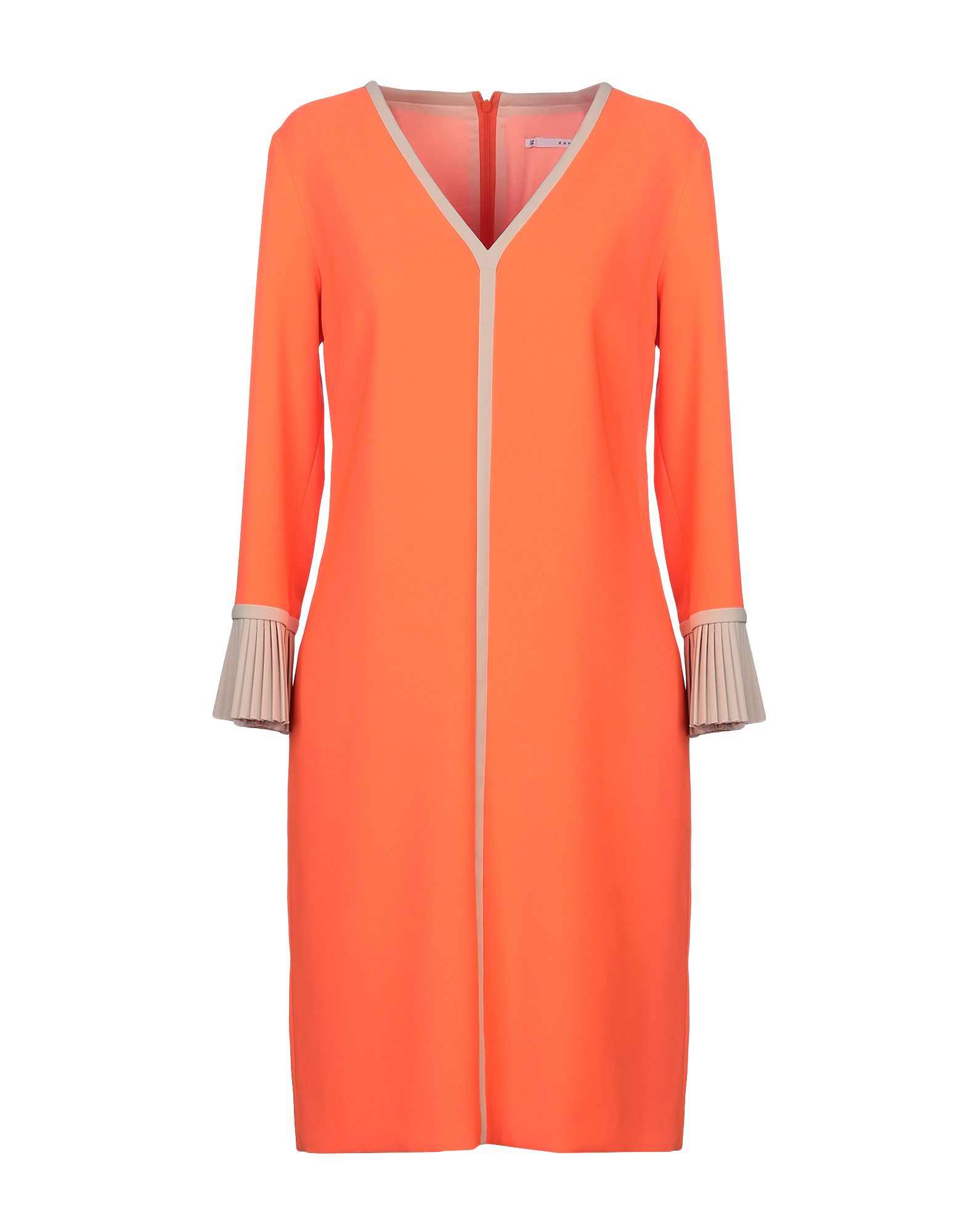 Короткое платье  - Оранжевый цвет