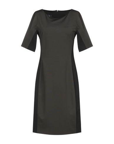 Платье до колена