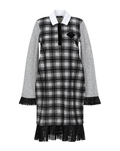 Короткое платье