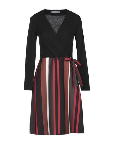 Платье до колена