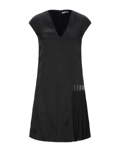 Короткое платье