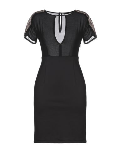 Короткое платье