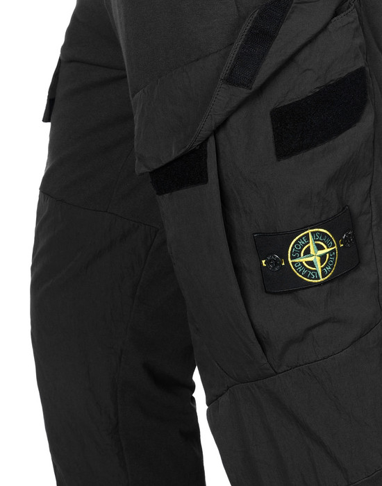 Stone Island mens cargo trousers in cotton Navy  Buy online at the best  price on caposeriocom