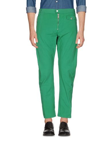 メンズ 緑 グリーンパンツをコーディネートに取り入れる着こなし方のポイント Fashion Spider