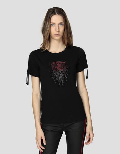 Camiseta de punto con escudo de Ferrari en pedrería para mujer