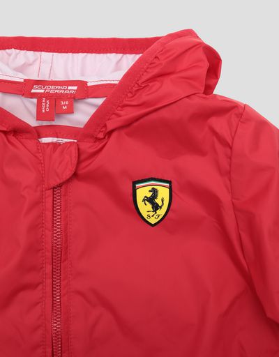 Scuderia Ferrari Online Store - Infant water resistant jacket with Ferrari Shield - Raincoats