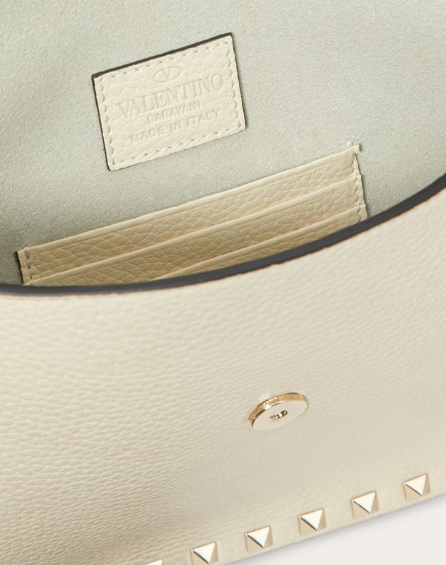 VALENTINO VALENTINO GARAVANI ROCKSTUD GRAINY CALFSKIN ENVELOPE POUCH