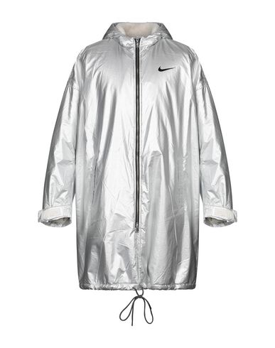 фото Легкое пальто Nike