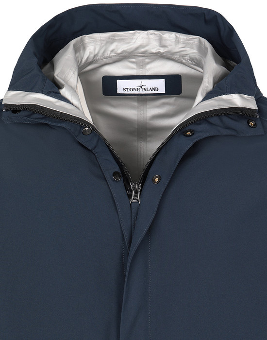 430 Gore Tex With Paclite Product Technology Jacket Stone Island Men Official Online Store