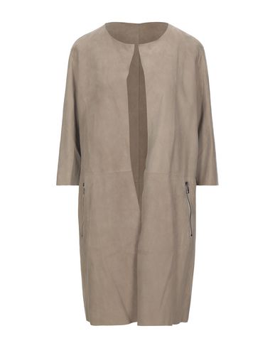 Легкое пальто