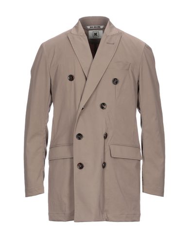 Легкое пальто