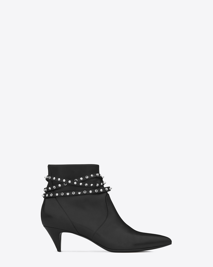 Kitten heel Kitten heel