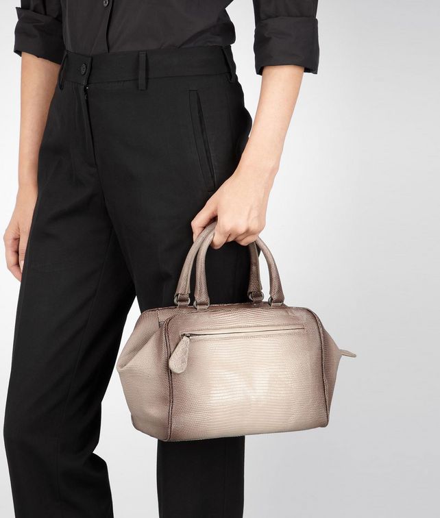 海军蓝和粉蓝色马德拉斯山羊皮 brera 手袋