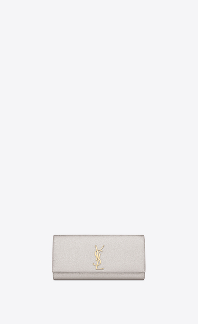 clutch color oro pallido in pelle martellata metallizzata