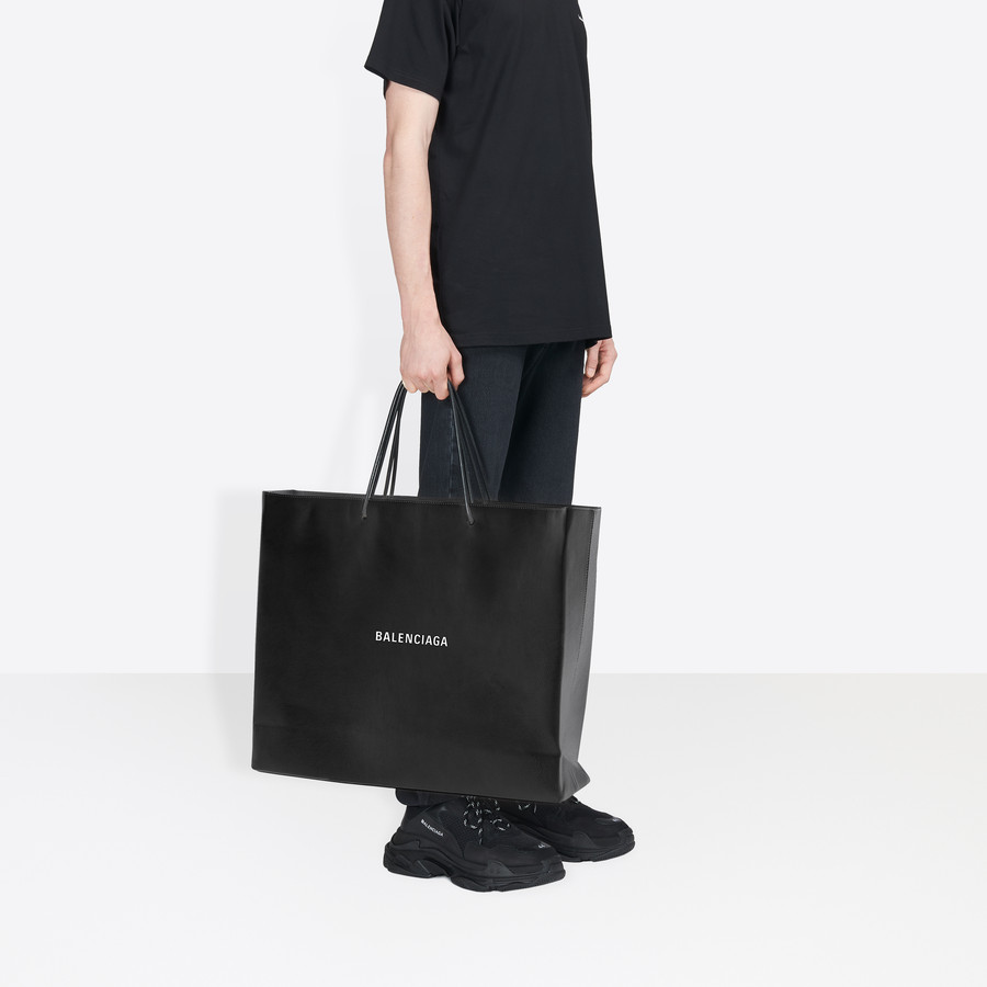 Men's Black Shopping Bag East West L | Balenciaga