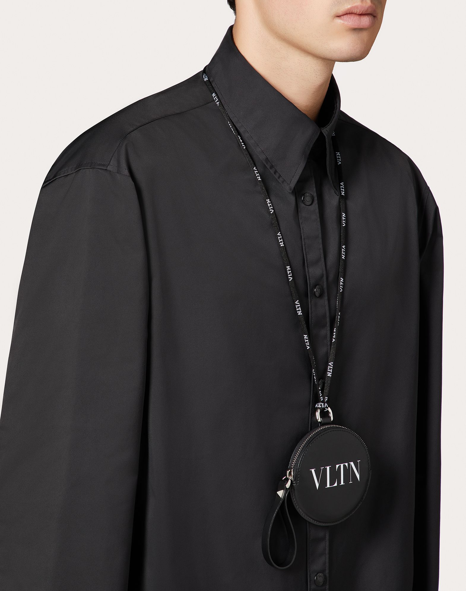 VLTN neck coin purse for Man | Valentino Online Boutique