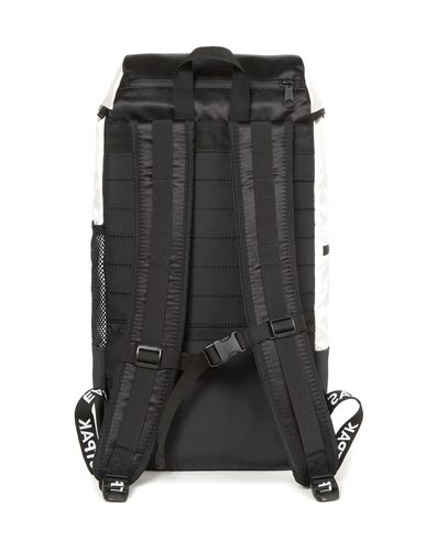 фото Рюкзаки и сумки на пояс Eastpak