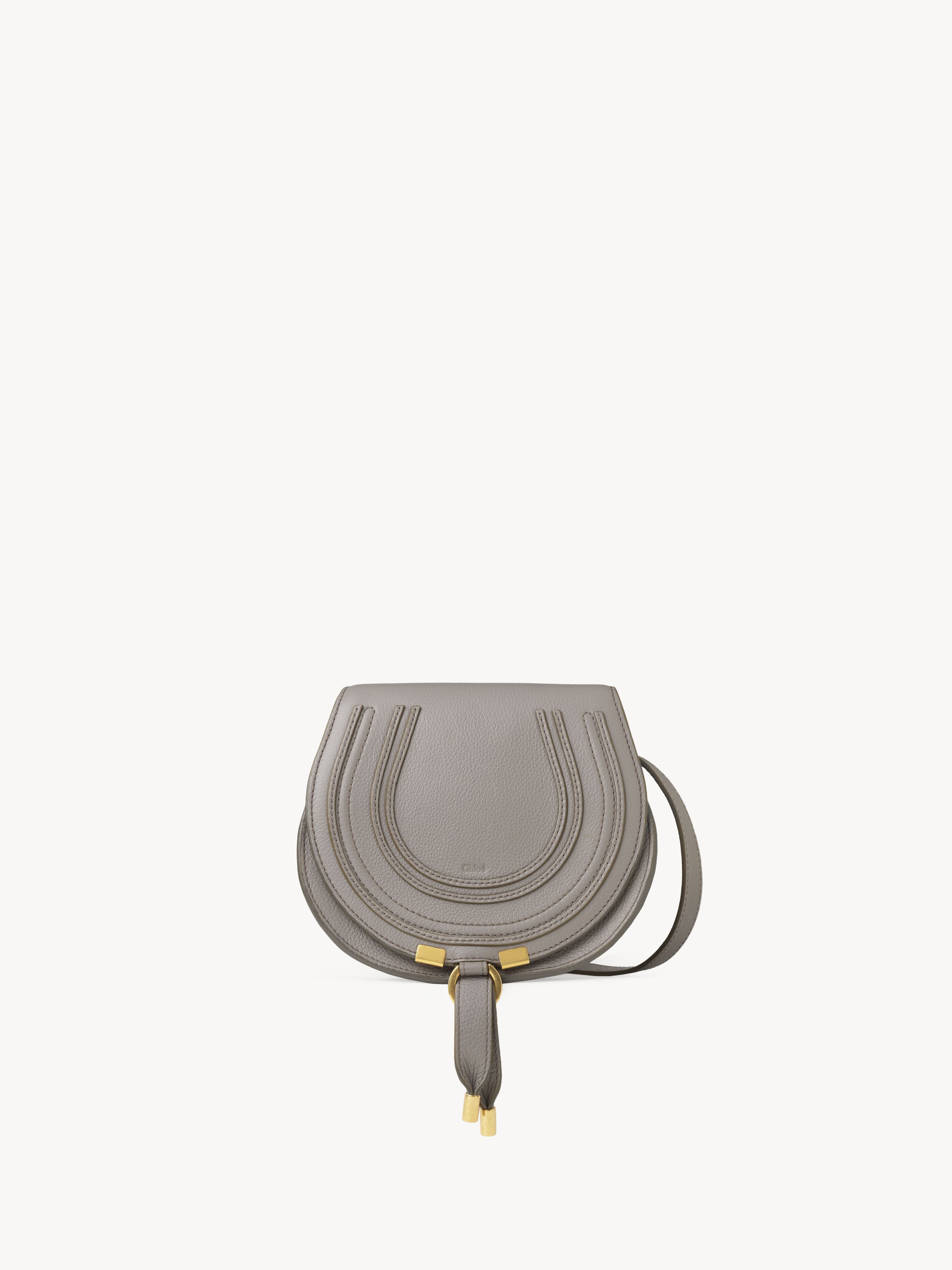 Chloé Small Marcie Saddle Bag In Grained Leather Grey Size Onesize 100% Calf-skin Leather In Gris