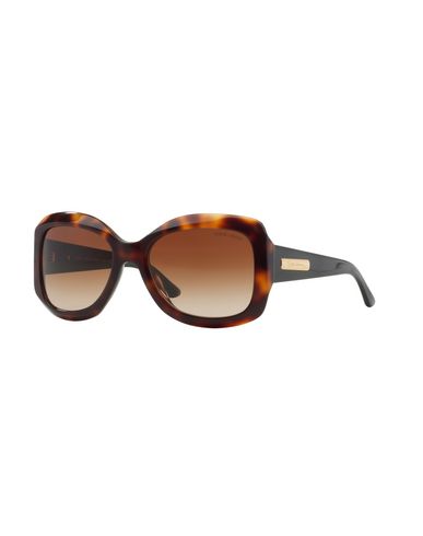 Солнечные очки Giorgio Armani