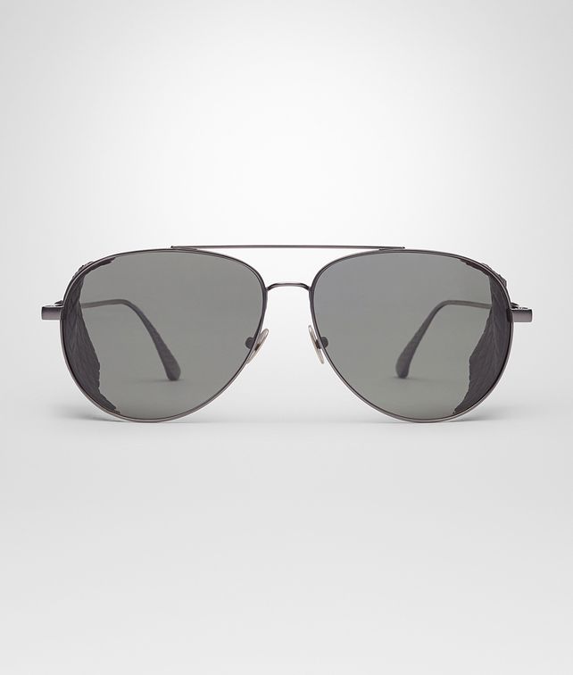 灰色偏光镜片抛光钛金属太阳眼镜