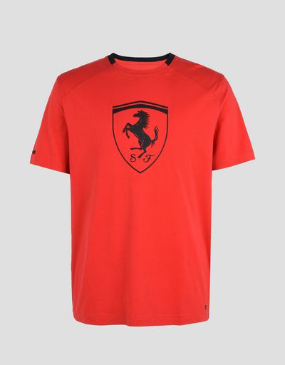 Scuderia Ferrari Online Store - Men's short-sleeve t-shirt with black Shield - Short Sleeve T-Shirts