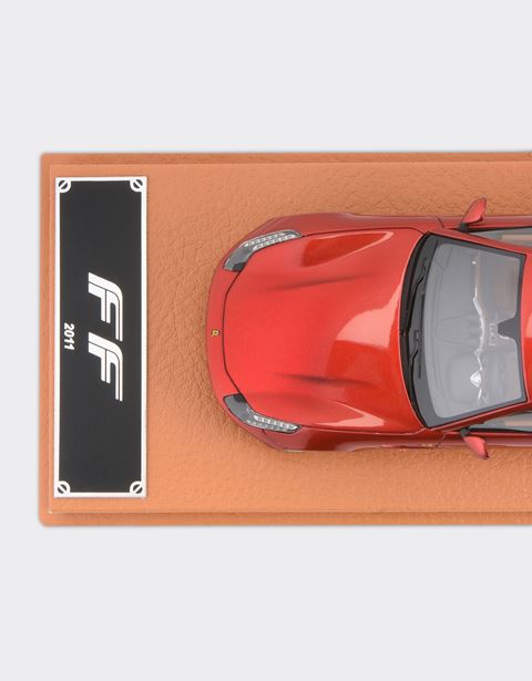 Scuderia Ferrari Online Store - 1:43 scale model of the Ferrari FF - Car Models 01:43