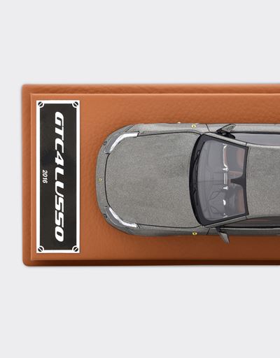 Scuderia Ferrari Online Store - Ferrari GTC4Lusso 1:43 scale model - Car Models 01:43