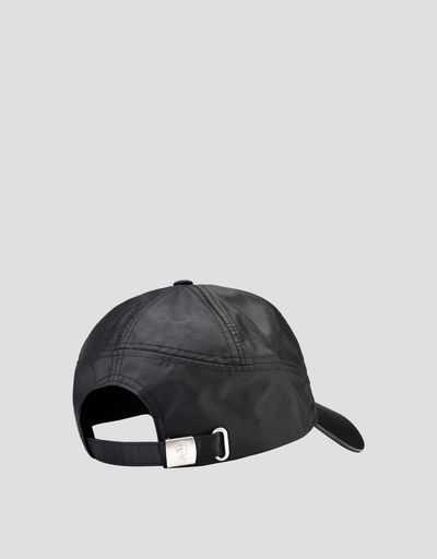 Scuderia Ferrari Online Store - Black cap with visor with carbon fibre effect - Baseball Caps