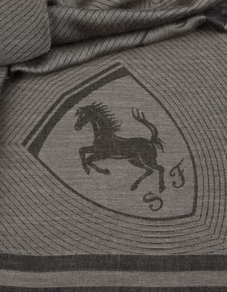 Scuderia Ferrari Online Store - Square scarf with Ferrari Shield - Foulards
