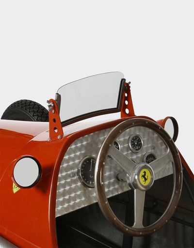 Scuderia Ferrari Online Store - Ferrari 500 F2 1:1.8 scale reproduction - Car Models 01:18
