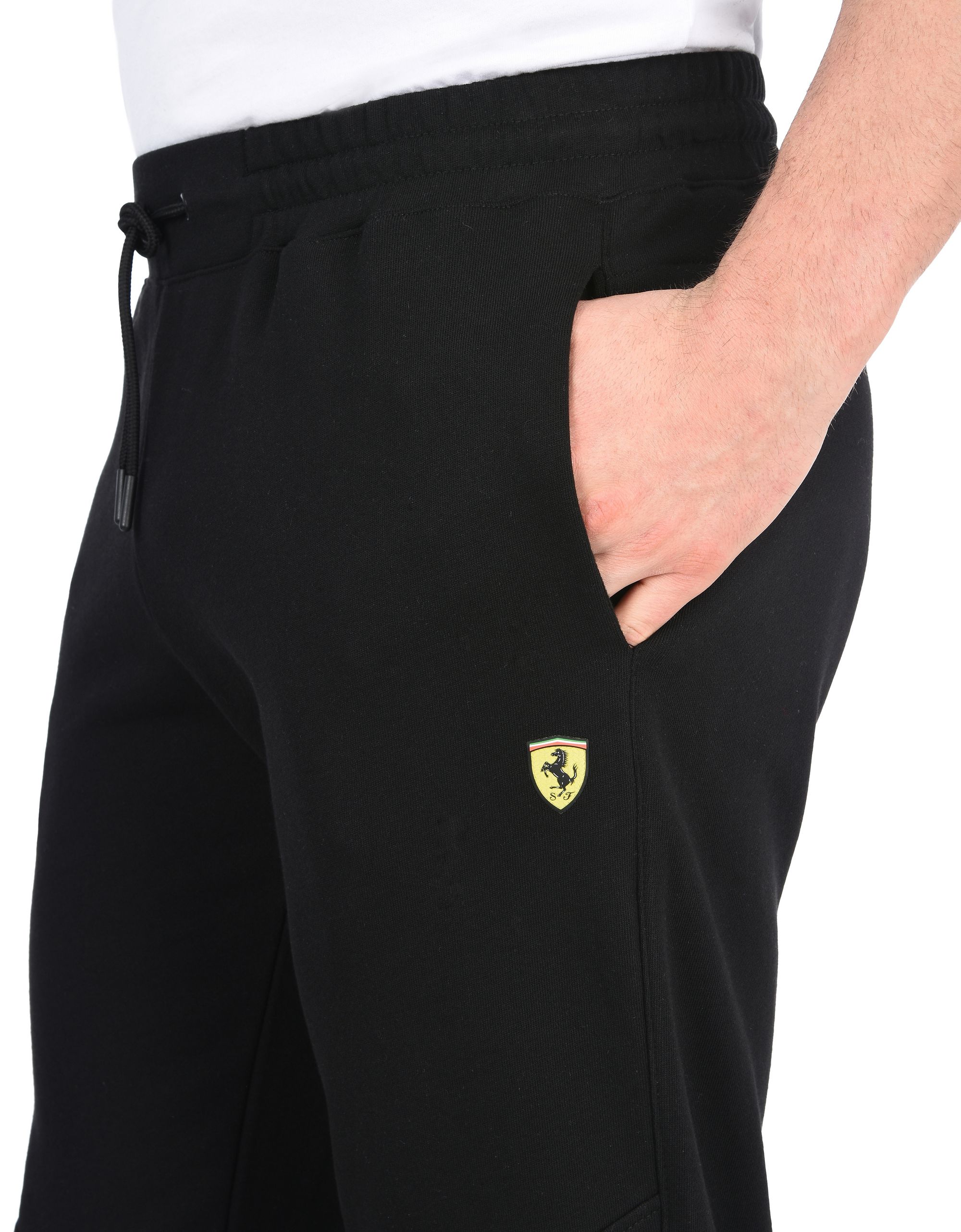 Ferrari Men's sweatpants with Shield Man | Scuderia Ferrari Official Store