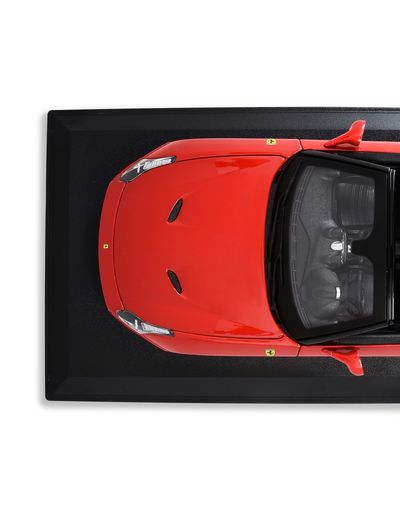 Scuderia Ferrari Online Store - Ferrari California T Open Top 1:18 scale model - Car Models 01:18