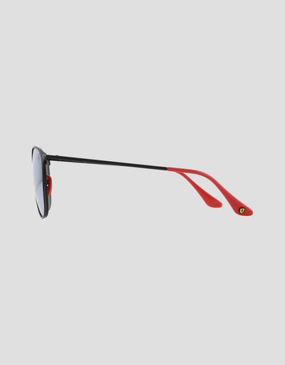 Scuderia Ferrari Online Store - Солнцезащитные очки 0RB3601M от Ray-Ban для Scuderia Ferrari чёрного цвета - Солнцезащитные очки