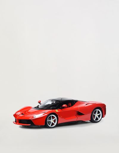 Модель LaFerrari в масштабе 1:18