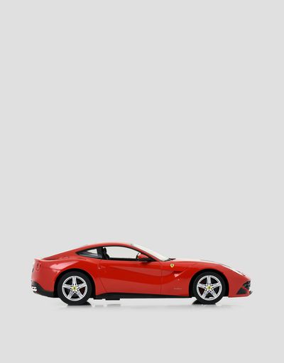 Scuderia Ferrari Online Store - Ferrari F12Berlinetta remote-controlled 1:14 scale model - Radio Controlled Toys
