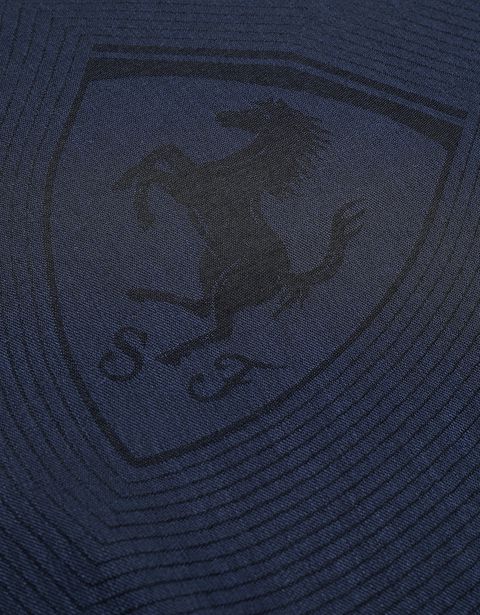 Scuderia Ferrari Online Store - Square scarf with Ferrari Shield - Foulards