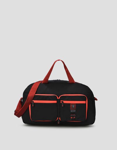 Fold-away bag with contrasting details