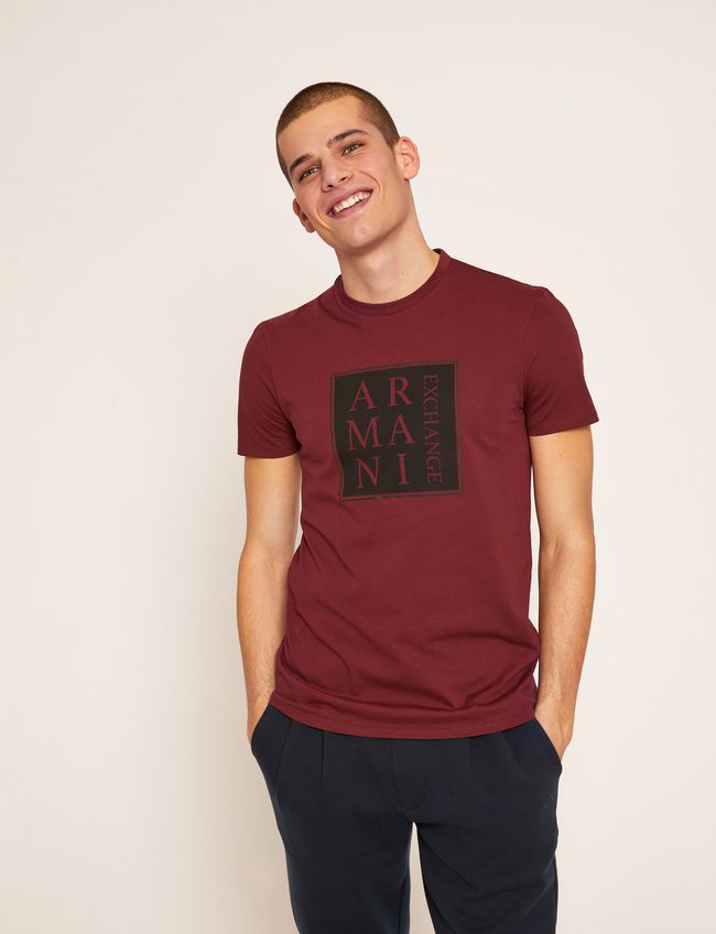 SLIM-FIT BOXED & STACKED LOGO CREW