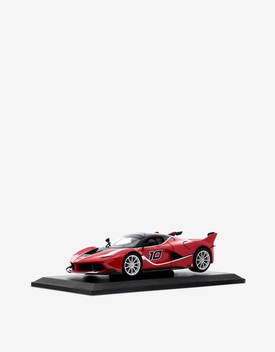 Модель Ferrari FXX-K в масштабе 1:18