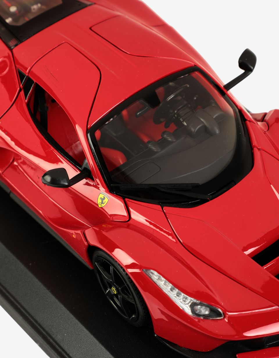 laferrari model