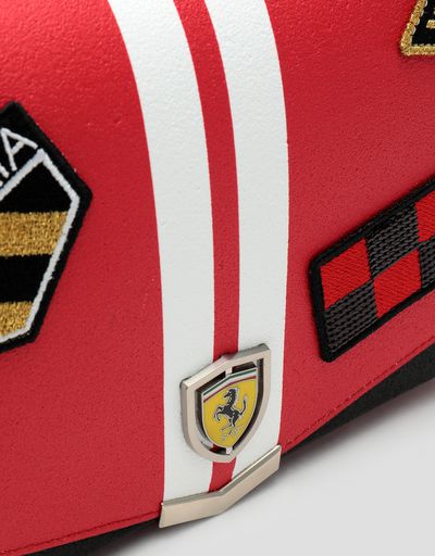 Scuderia Ferrari Online Store - Freccia Livrea Made in Italy women's bag with metal chain - Shoulder Bags