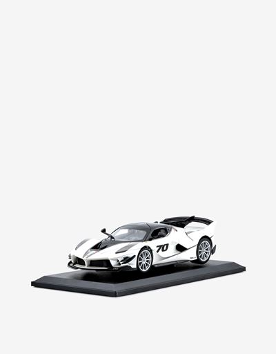 Miniatura Ferrari FXX-K EVO a escala 1:18