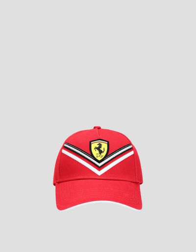 Cappellino bambina con ricamo